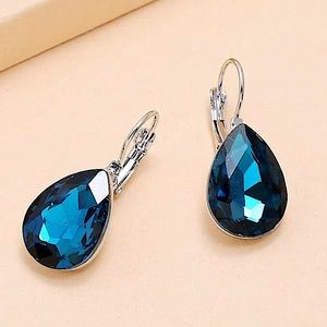 Sterling Silver (London) Blue Topaz Earrings
